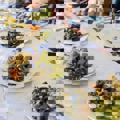 Amos Trust Supper Clubs 2025 3 Carousel